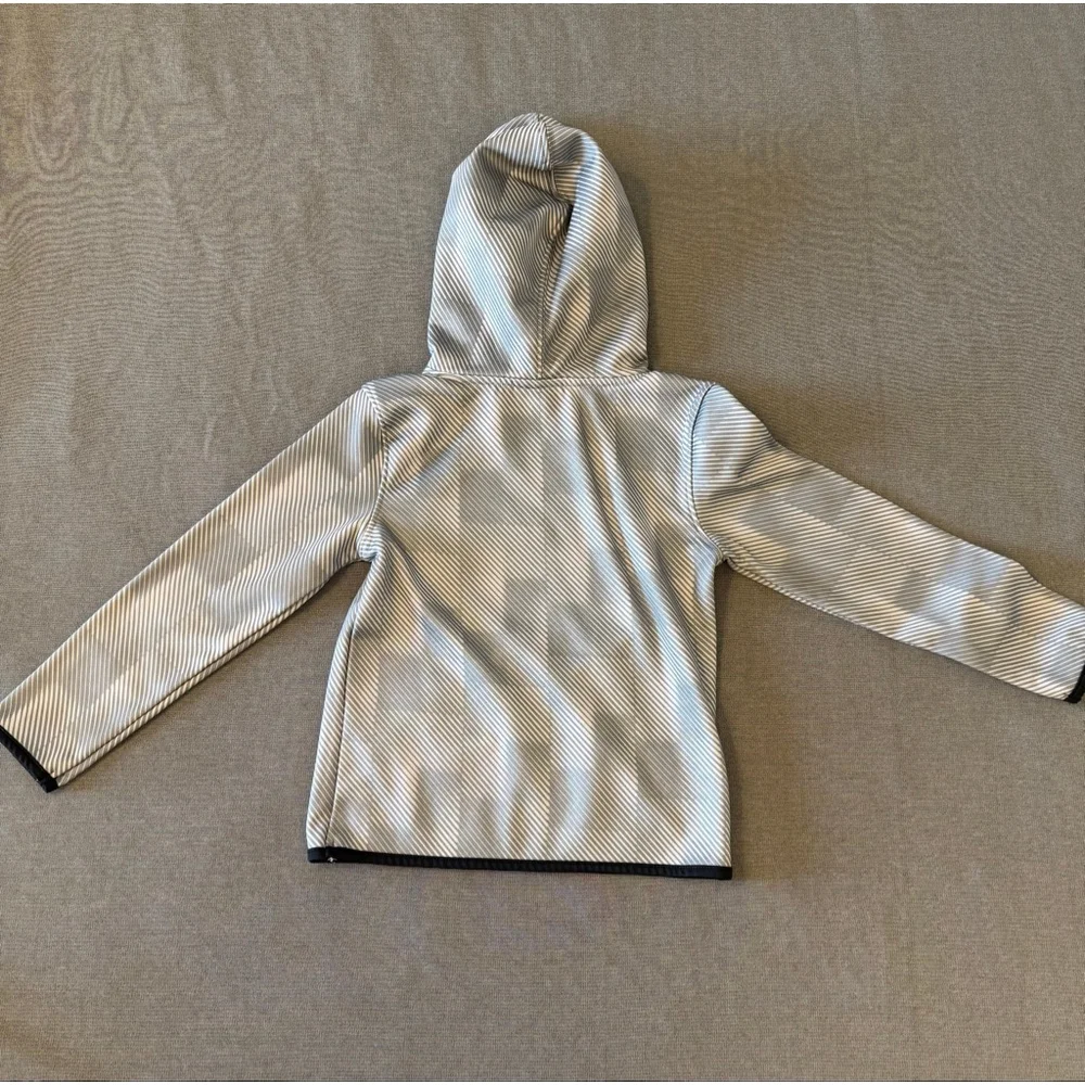 MLB gray striped hooded sweatshirt Cincinnati Reds logo Child size 6/7 NWOTs